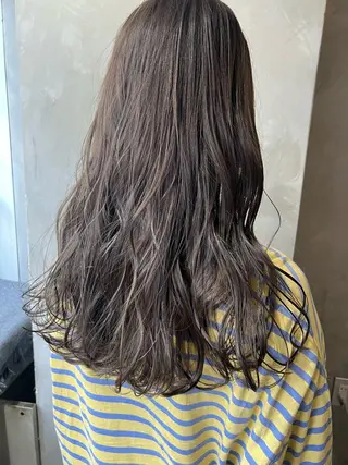 ロング カラー 野上 こころのヘアスタイル