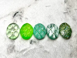 ネイル T Yumikoのネイルデザイン