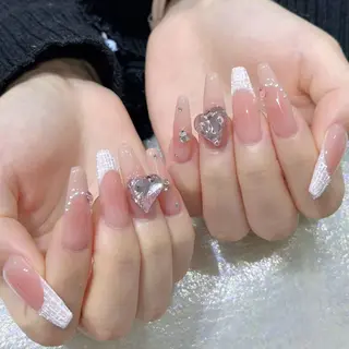 ネイル Queens 榊 まおのネイルデザイン