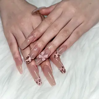 ネイル LAUR Natsukiのネイルデザイン