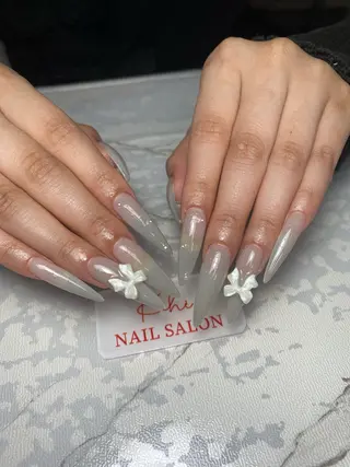 ネイル ユリ🎀長さだし/ パラジェル/持ち込みのネイルデザイン