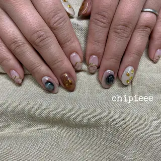 ネイル charme所属・. SHIORIのネイルデザイン