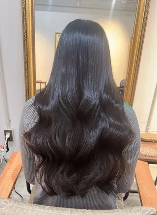 セミロング カラー 目を惹く艶髪/髪質 改善カラー🤎ぐっちのヘアスタイル