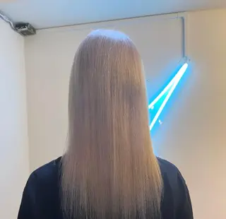 ロング カラー ヘアアレンジ ハイトーンカラー 🦋yuri🦋のヘアスタイル