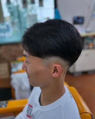 ショート やました 理容所のヘアスタイル