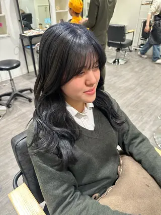 セミロング カラー 艶髪レイヤー上田 紗也🇰🇷💗のヘアスタイル