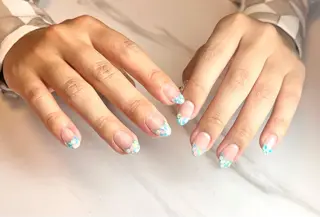 セミロング ネイリスト シンのネイルデザイン