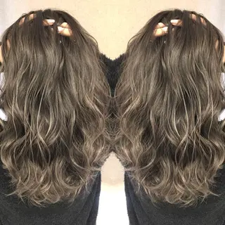 セミロング カラー 井上 一平のヘアスタイル