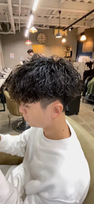 ショート メンズ NEOSALON Blast所属・デザイン/美髪カラー 艶職人/福井SHUNのヘアスタイル