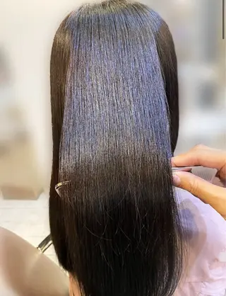 ロング emue所属・寺内 栞里のヘアスタイル