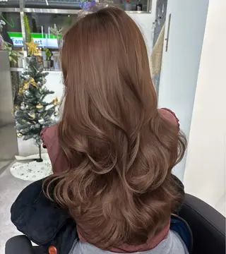 ロング カラー 堀江/透明感 ベージュ/白川幸太のヘアスタイル