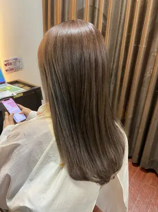 カラー 瀧下 唯のヘアスタイル