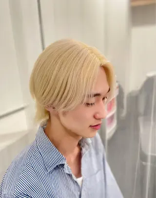 カラー メンズ GaKu/ハイトーン /ブリーチ/レイヤーのヘアスタイル