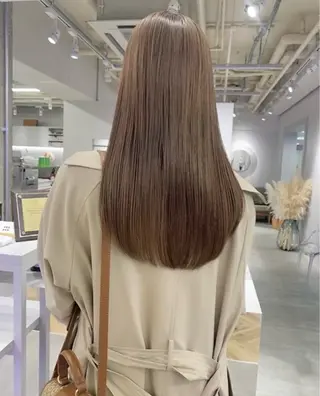 ロング ROSTAR セイゴのヘアスタイル