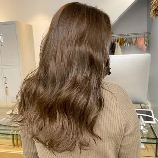 ロング カラー ヘアアレンジ flamme Annaのヘアスタイル