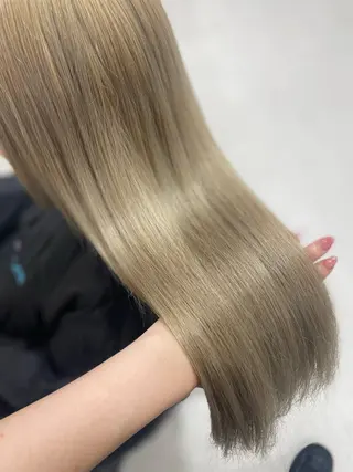 ロング 🎀淡めモテカラー WAKANA🎀のヘアスタイル