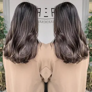 カラー ロング cherie所属・バレイヤージュ/ ハイライト/大内格のヘアスタイル