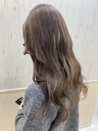 ロング カラー 中山 愛美莉のヘアスタイル
