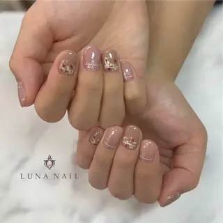 ネイル アトリエ　ミモザ所属・いまむら あかりのネイルデザイン