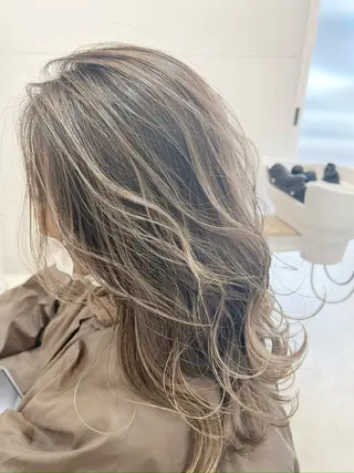 ロング カラー noa.所属・noa. 高橋タツヤのヘアスタイル