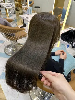 🐈‍⬛rizu🎀 縮毛矯正、艶カラーのヘアスタイル