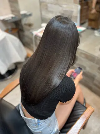 ロング カラー RIENS/原田 菜々華のヘアスタイル