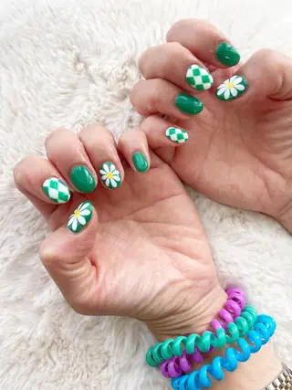 ネイル 岩山 直子のネイルデザイン