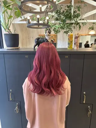 カラー 飯田 真季のヘアスタイル