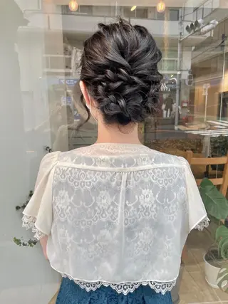 セミロング ヘアアレンジ ヘアアレンジ にいた　かづしげのヘアスタイル