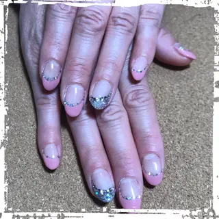 ネイル ECLAT エクラ所属・寺山 千鶴のネイルデザイン