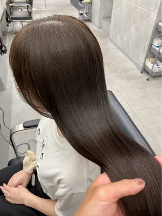 カラー Selene hairOSAKA心斎橋店所属・Seleneキズナ ワンカラー/ブリーチのヘアスタイル