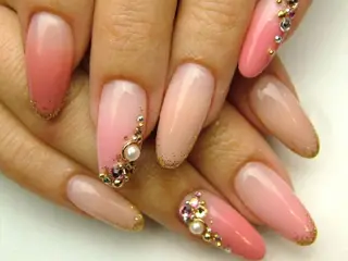 ネイル Re Pearl～コーディネートサロン～ 市駅前店所属・NARUMI HYODOのネイルデザイン