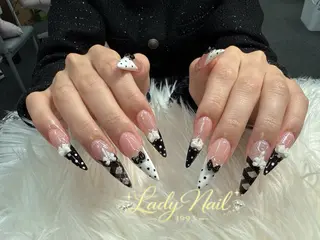 ネイル Lady Nails 1993所属・タナカ フォンのネイルデザイン