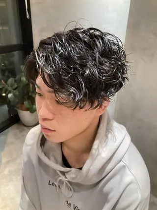 ショート パーマ メンズ fifth JINGUMAE所属・波巻きスパイラルパー マ/シャドウパーマ駿のヘアスタイル