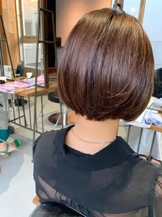 ショート 髪質改善＆ハイトーンカラー Cica神戸三宮元町店所属・福田 美波のヘアスタイル