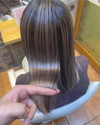 セミロング 年代別お悩み対応 ＊カラー特化のヘアスタイル