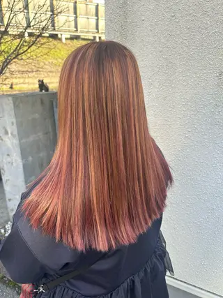 セミロング カラー 安達 望のヘアスタイル