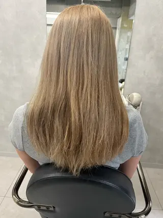 anon Loemのヘアスタイル