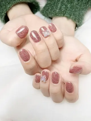 ネイル Elegant beautyルイのネイルデザイン