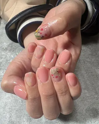 ショート Lis10 表参道 マグネット🤍MAIのネイルデザイン