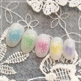 ネイル 山田 麻衣のネイルデザイン