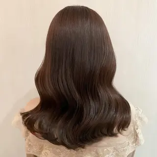 セミロング ブリーチなしカラー/ 顔周りレイヤーカットのヘアスタイル