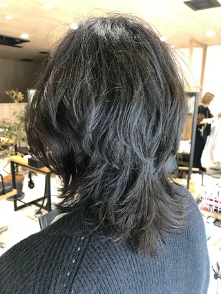 ミディアム うる艶レイヤーカット hinakoのヘアスタイル