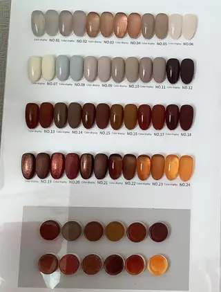 ネイル pink ladyサロン所属・べ にのネイルデザイン