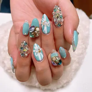 ネイル The Best Beauty受付担当のヘアスタイル