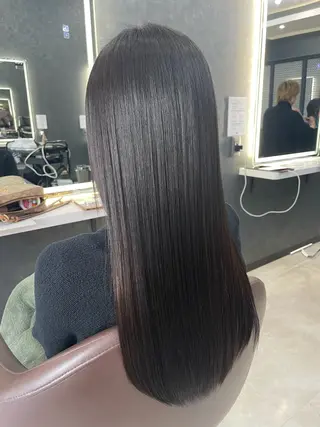 セミロング DESIGN SALON  LIA・デザインサロンリア所属・お悩み/縮毛矯正/ 解決/けんすけ🫧のヘアスタイル