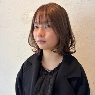 ミディアム 松本 茜のヘアスタイル