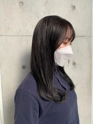 ミディアム カラー カネコ ユカリのヘアスタイル