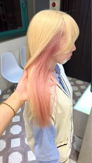 ロング カラー ミルクティー/ピンク /ブロンド 咲良のヘアスタイル