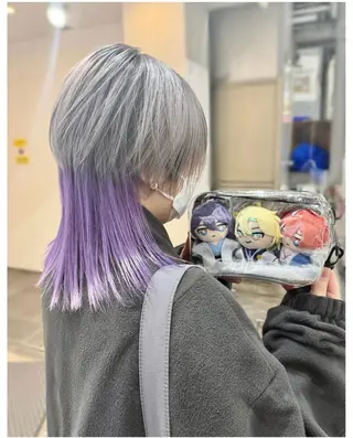 ミディアム カラー GARU-ガル-所属・TSUNO🦖 派手髪/オタク美容師のヘアスタイル